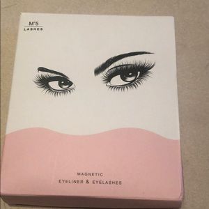 M•5 Lashes